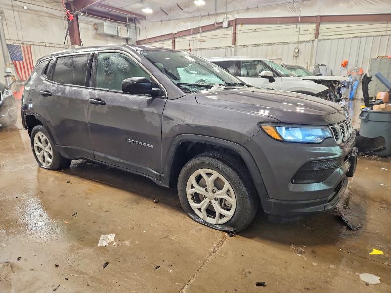 Photo 4 from auction – 2024 JEEP COMPASS with VIN 3C4NJDAN8RT148627