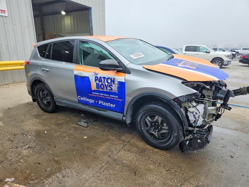 Photo 4 from auction – 2018 TOYOTA RAV4 with VIN 2T3BFREV6JW725583