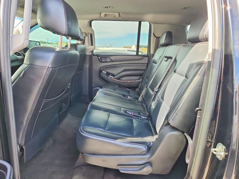 Photo 11 from auction – 2017 CHEVROLET SUBURBAN with VIN 1GNSCHKC5HR150187