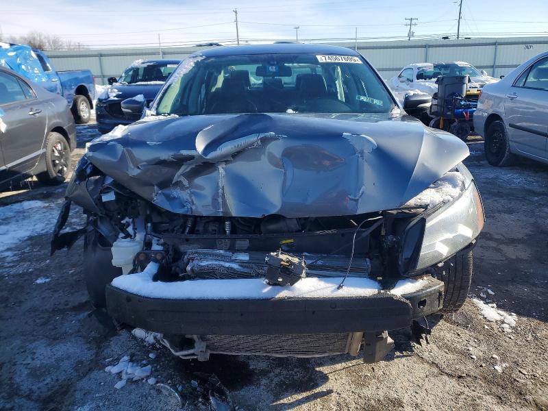 Photo 5 from auction – 2015 VOLKSWAGEN PASSAT S with VIN 1VWAT7A3XFC034965