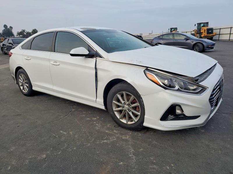 Photo 4 from auction – 2019 HYUNDAI SONATA SE with VIN 5NPE24AF9KH753137