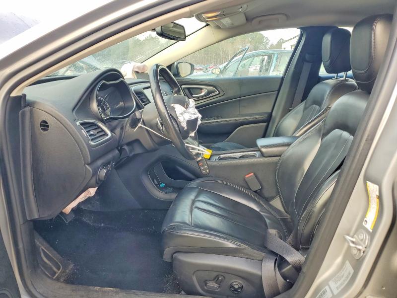 Photo 7 from auction – 2017 CHRYSLER 200 LIMITE with VIN 1C3CCCAG9HN505491