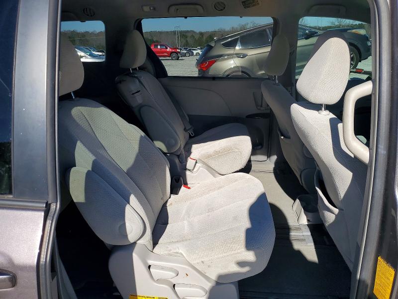 Photo 11 from auction – 2014 TOYOTA SIENNA LE with VIN 5TDKK3DCXES511695