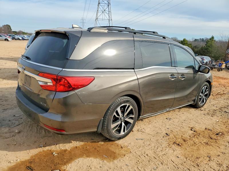 Photo 3 from auction – 2018 HONDA ODYSSEY EL with VIN 5FNRL6H96JB068102