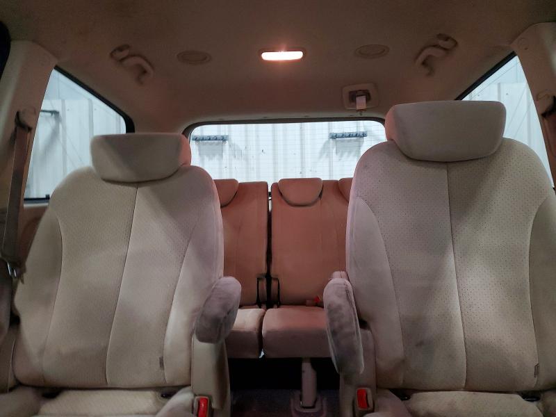 Photo 10 from auction – 2008 HYUNDAI ENTOURAGE with VIN KNDMC233X86047216