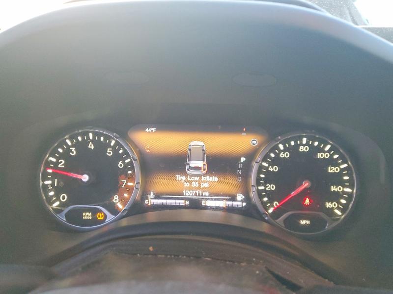 Photo 9 from auction – 2015 JEEP RENEGADE L with VIN ZACCJBDT0FPB74671