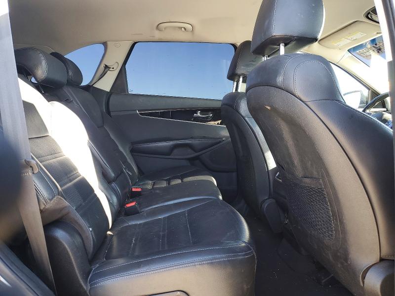 Photo 11 from auction – 2019 KIA SORENTO with VIN 5XYPH4A58KG557938