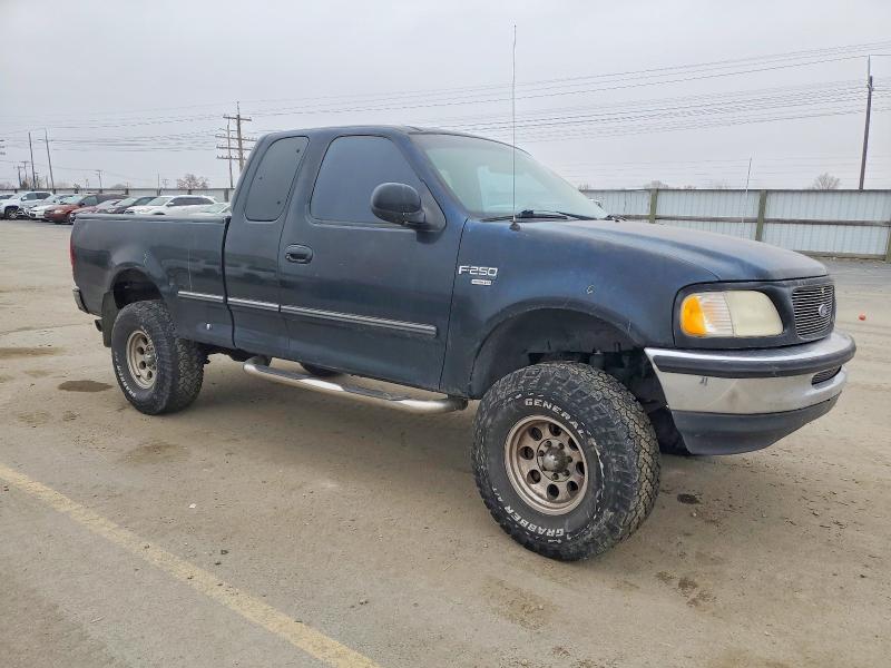 Photo 4 from auction – 1998 FORD F250 with VIN 1FTRX27L5WNA81295