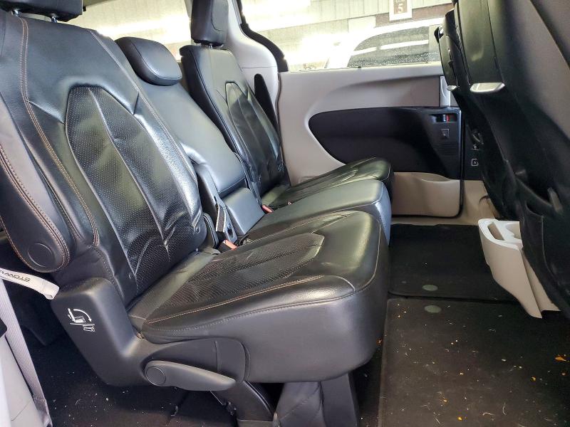 Photo 11 from auction – 2017 CHRYSLER PACIFICA T with VIN 2C4RC1EG6HR565008