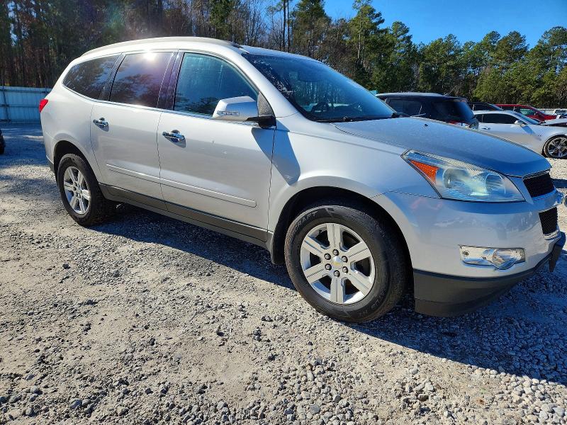 Photo 4 from auction – 2011 CHEVROLET TRAVERSE L with VIN 1GNKVGED9BJ140096