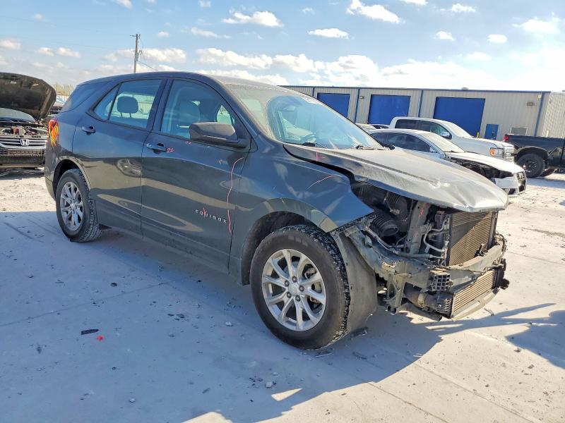 Photo 4 from auction – 2018 CHEVROLET EQUINOX with VIN 3GNAXHEV7JS535928