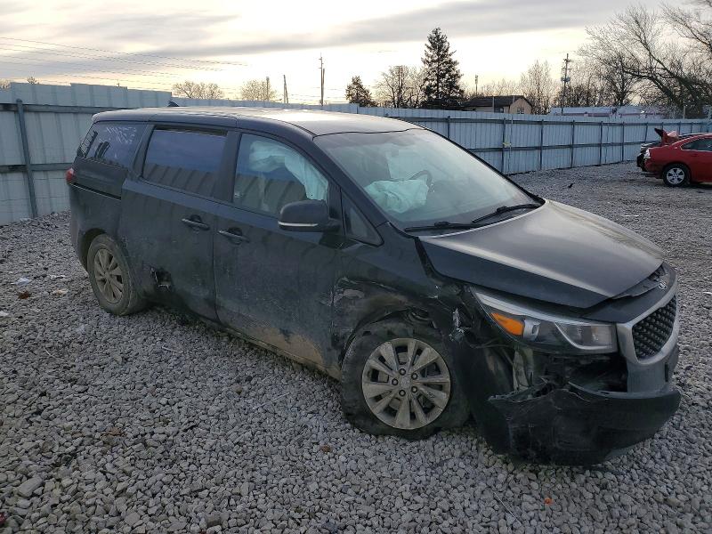 Photo 4 from auction – 2016 KIA SEDONA with VIN KNDMA5C10G6124602