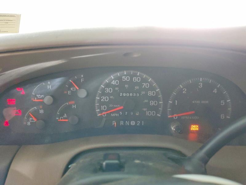 Photo 9 from auction – 1998 FORD F150 with VIN 1FTRX18L3WNC39660