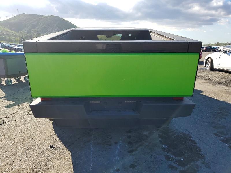 Photo 6 from auction – 2024 TESLA CYBERTRUCK with VIN 7G2CEHED6RA014373