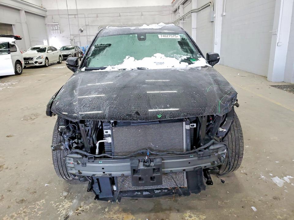 Photo 5 from auction – 2022 CADILLAC XT6 with VIN 1GYKPDRS0NZ113265