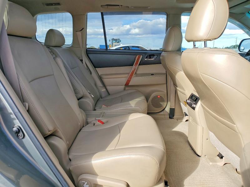 Photo 11 from auction – 2010 TOYOTA HIGHLANDER with VIN 5TDDK3EH6AS037712