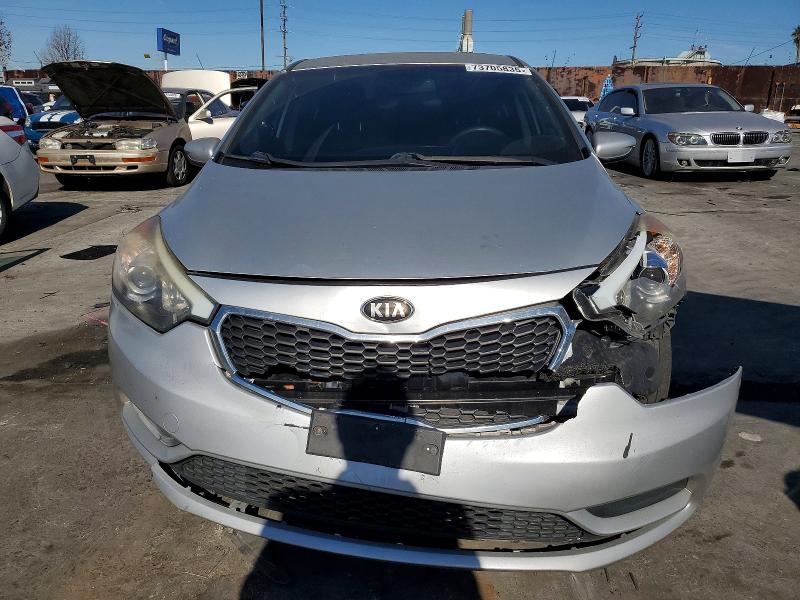 Photo 5 from auction – 2014 KIA FORTE LX with VIN KNAFK4A63E5120817