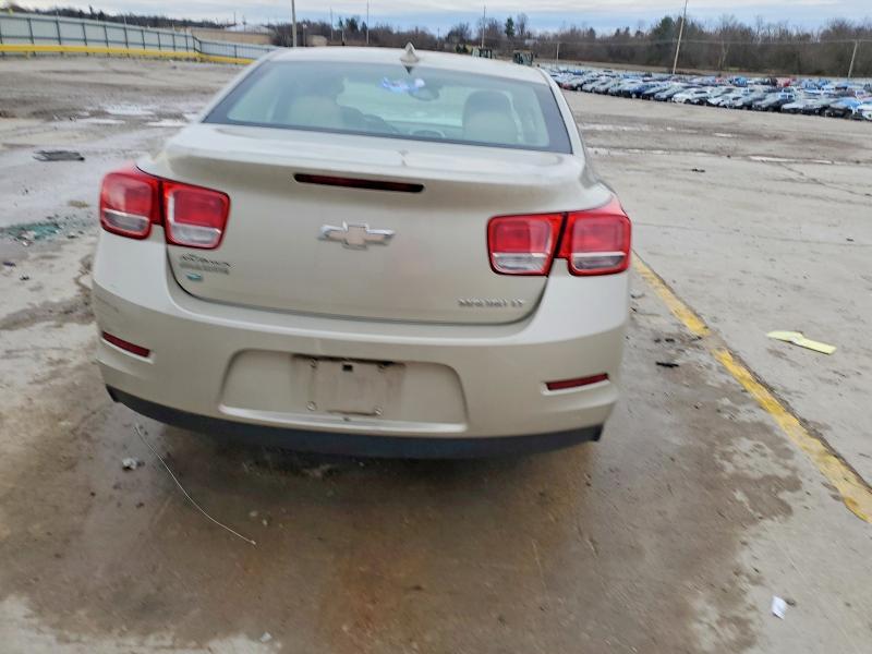 Photo 6 from auction – 2015 CHEVROLET MALIBU 1LT with VIN 1G11C5SL3FF245910