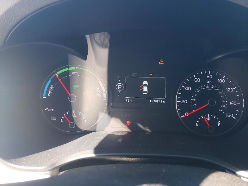 Photo 9 from auction – 2017 KIA OPTIMA with VIN KNAGV4LD2H5007632
