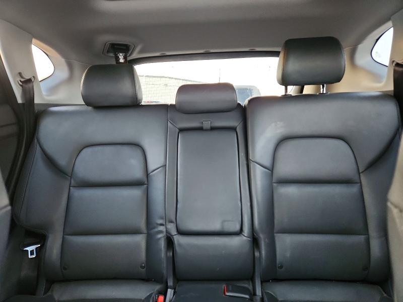 Photo 10 from auction – 2016 HYUNDAI TUCSON LIM with VIN KM8J3CA24GU053909