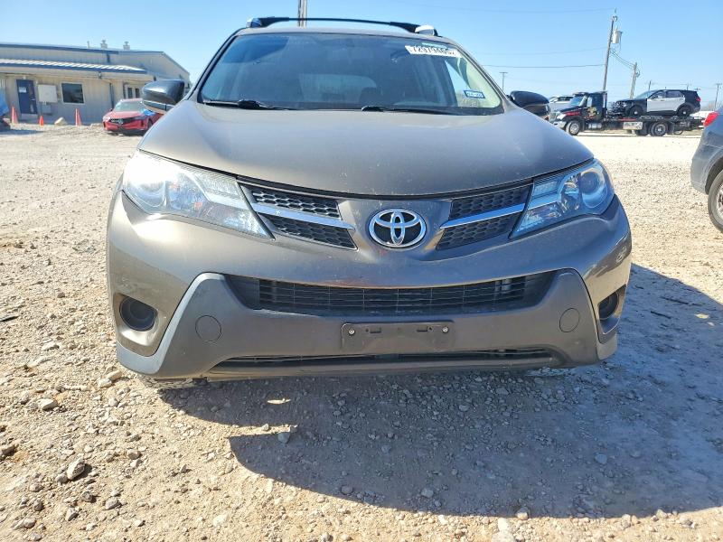 Photo 5 from auction – 2015 TOYOTA RAV4 LE with VIN JTMBFREV0FD166987