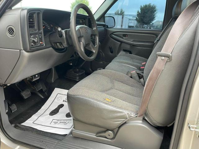 Photo 9 from auction – 2005 CHEVROLET SILVERADO with VIN 1GCEC14X25Z158479