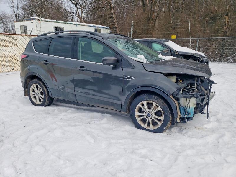 صورة رقم 4 من المزاد - 2018 FORD ESCAPE مع VIN 1FMCU9HD9JUD10067