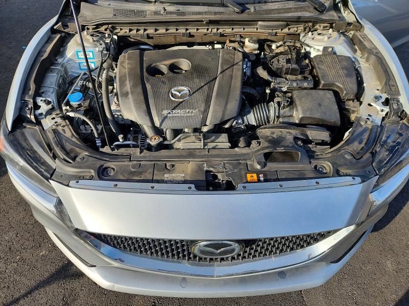 Photo 11 from auction – 2018 MAZDA 6 with VIN JM1GL1VMXJ1307596