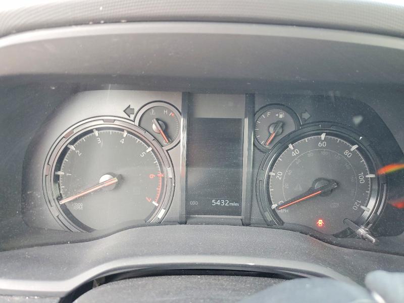 Photo 9 from auction – 2022 TOYOTA 4RUNNER SR with VIN JTEEU5JR2N5261088