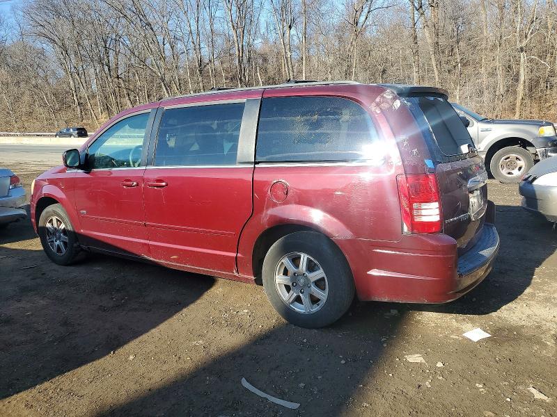 Photo 2 from auction – 2008 CHRYSLER TOWN & COU with VIN 2A8HR54PX8R744776