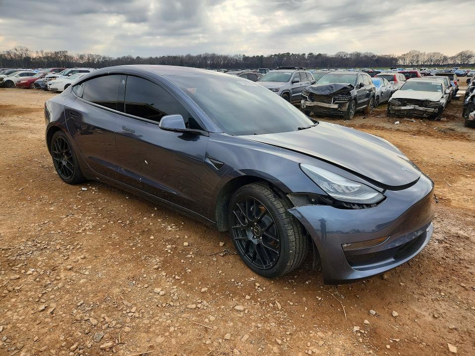 Photo 4 from auction – 2018 TESLA MODEL 3 with VIN 5YJ3E1EA4JF005159