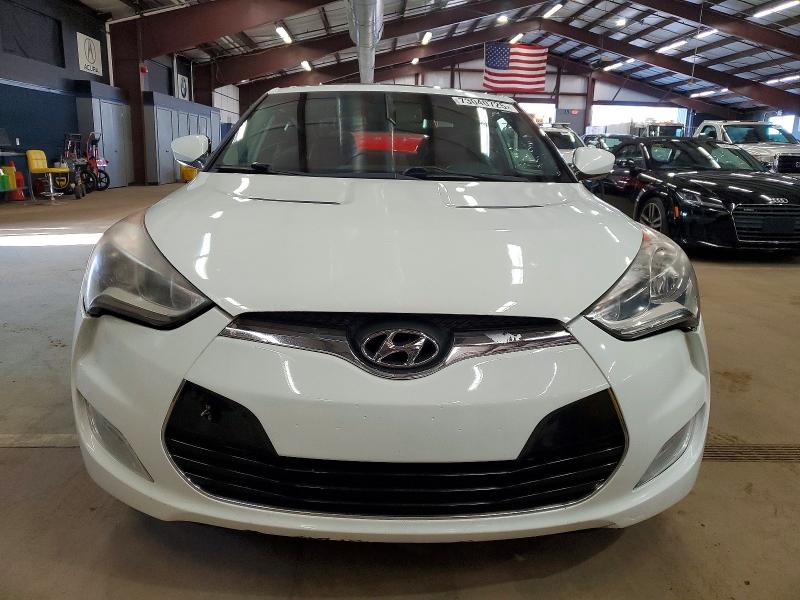 Photo 5 from auction – 2014 HYUNDAI VELOSTER with VIN KMHTC6AD8EU216117