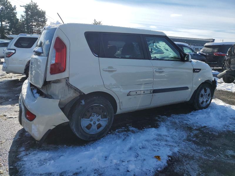 Photo 3 from auction – 2012 KIA SOUL with VIN KNDJT2A54C7448366