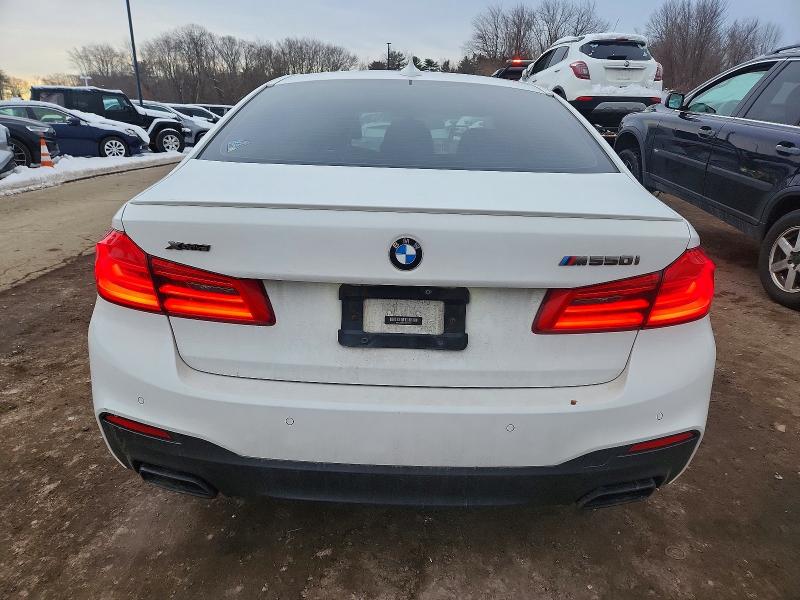 Photo 6 from auction – 2018 BMW M550XI with VIN WBAJB9C52JB036527