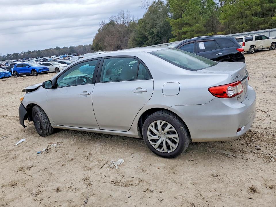Photo 2 from auction – 2012 TOYOTA COROLLA with VIN 2T1BU4EE5CC916398