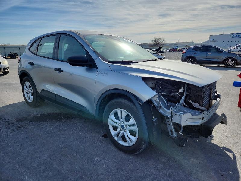 Photo 4 from auction – 2022 FORD ESCAPE with VIN 1FMCU0F66NUA63337