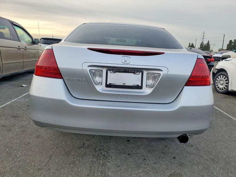 Photo 6 from auction – 2007 HONDA ACCORD with VIN JHMCM56337C011310