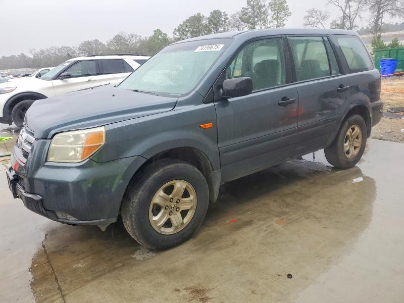 HONDA PILOT LX 2006 with VIN 5FNYF28166B042161 - Photo from auction