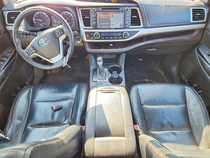 Photo 8 from auction – 2016 TOYOTA HIGHLANDER with VIN 5TDKKRFH9GS150295