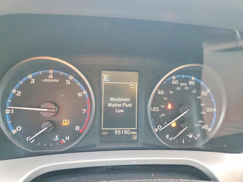 Photo 9 from auction – 2018 TOYOTA RAV4 LE with VIN 2T3BFREV3JW718106