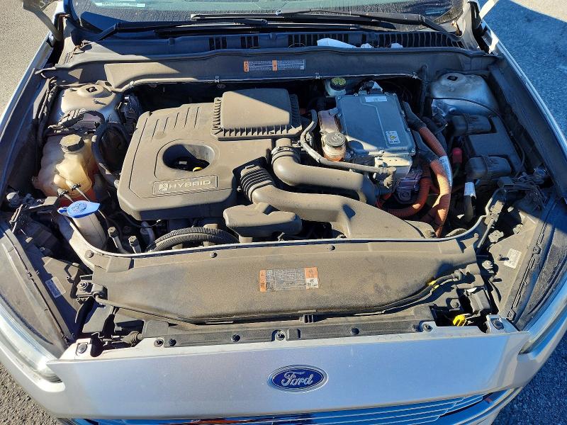 Photo 11 from auction – 2016 FORD FUSION with VIN 3FA6P0LU0GR357991