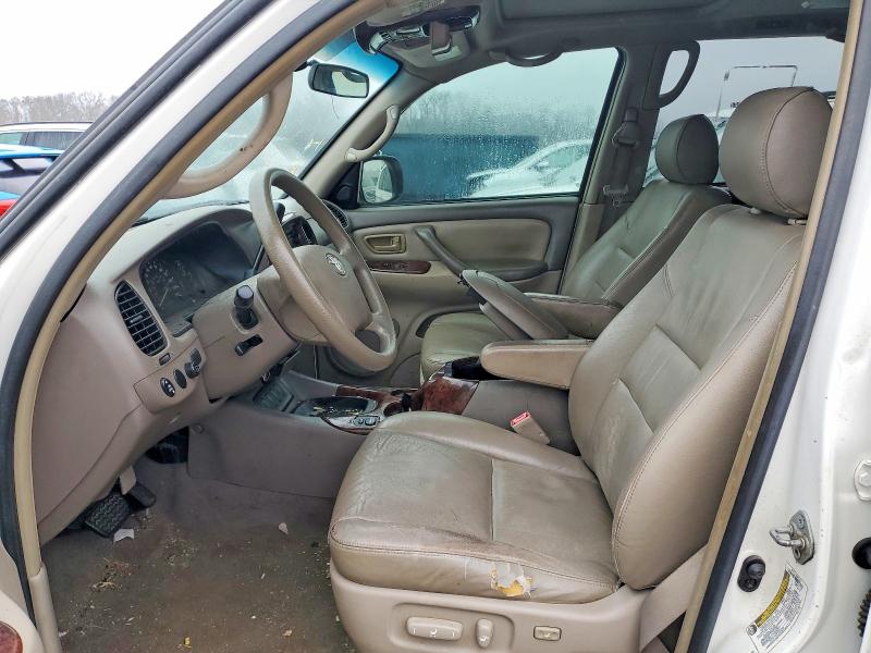Photo 7 from auction – 2005 TOYOTA SEQUOIA SR with VIN 5TDZT34A85S245667
