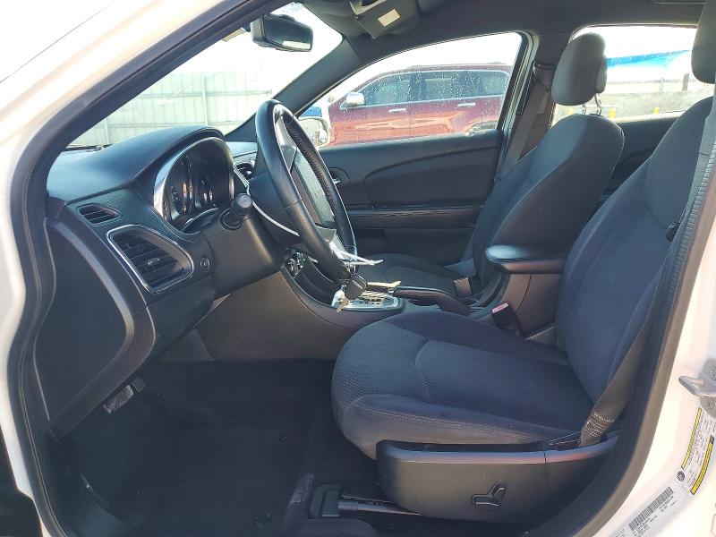 Photo 7 from auction – 2013 CHRYSLER 200 TOURIN with VIN 1C3CCBBG5DN720174