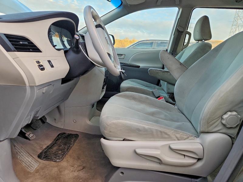 Photo 7 from auction – 2011 TOYOTA SIENNA with VIN 5TDZK3DC2BS038319