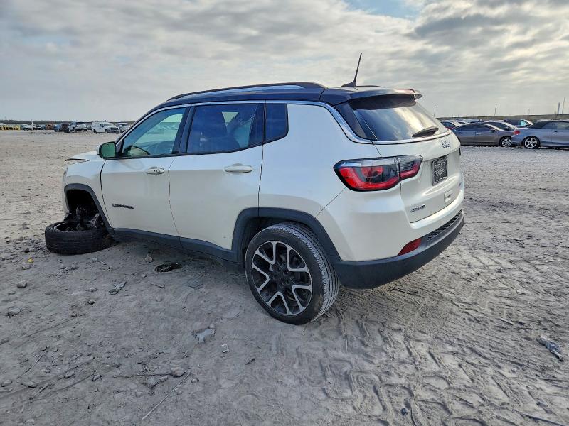 Photo 2 from auction – 2017 JEEP COMPASS with VIN 3C4NJDCB2HT667013