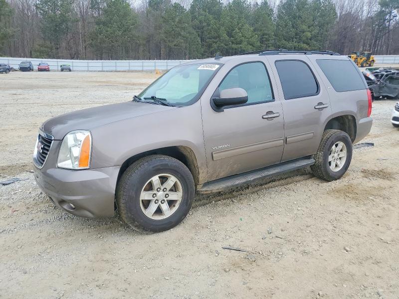 Zdjęcie 1 z aukcji – 2014 GMC YUKON SLT z VIN 1GKS2CE03ER194236