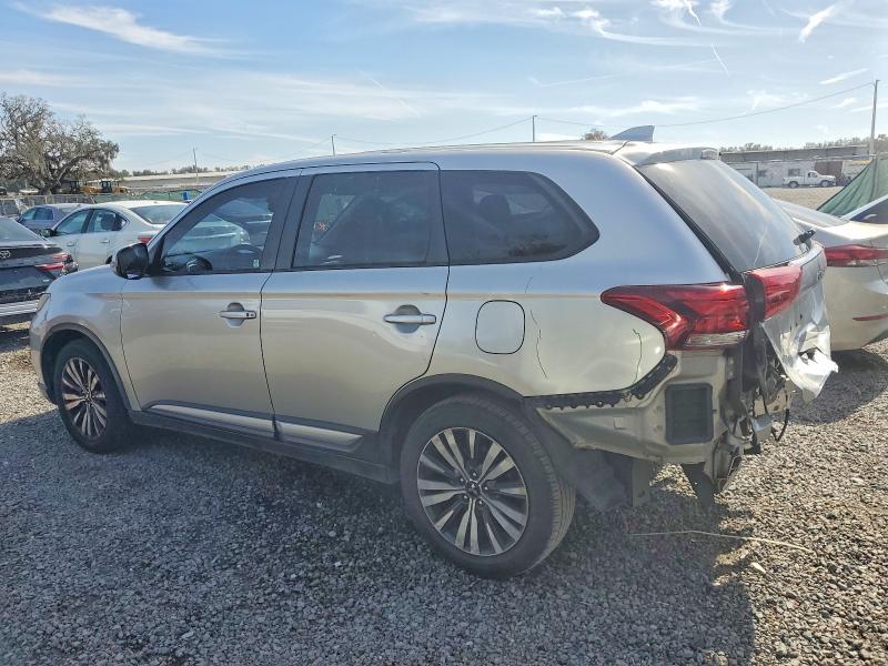 Photo 2 from auction – 2020 MITSUBISHI OUTLANDER with VIN JA4AD3A36LZ020704