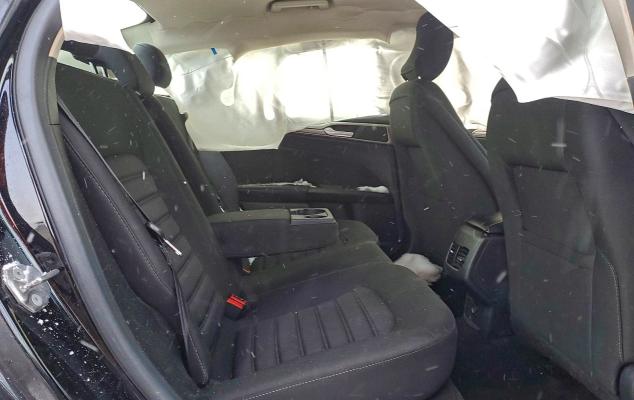Foto 10 de la subasta – 2019 FORD FUSION con VIN 3FA6P0LU8KR196802