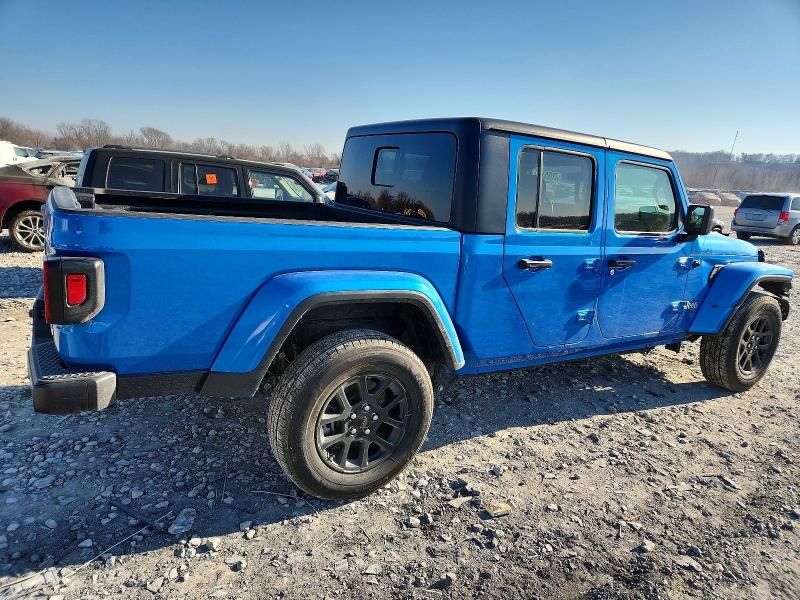 Фото 3 с аукциона – 2023 JEEP GLADIATOR с VIN 1C6HJTFG6PL564337