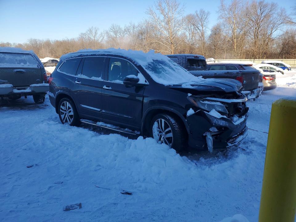 Photo 4 from auction – 2016 HONDA PILOT with VIN 5FNYF6H96GB014603